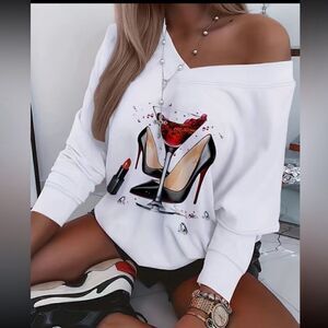 NWT Off the shoulder long sleeve top. Sizes L & XL